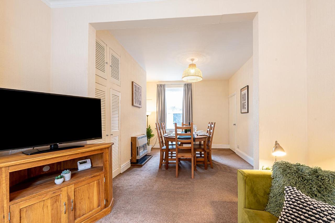 2 Bed, Up To 6 Guests Near Centre